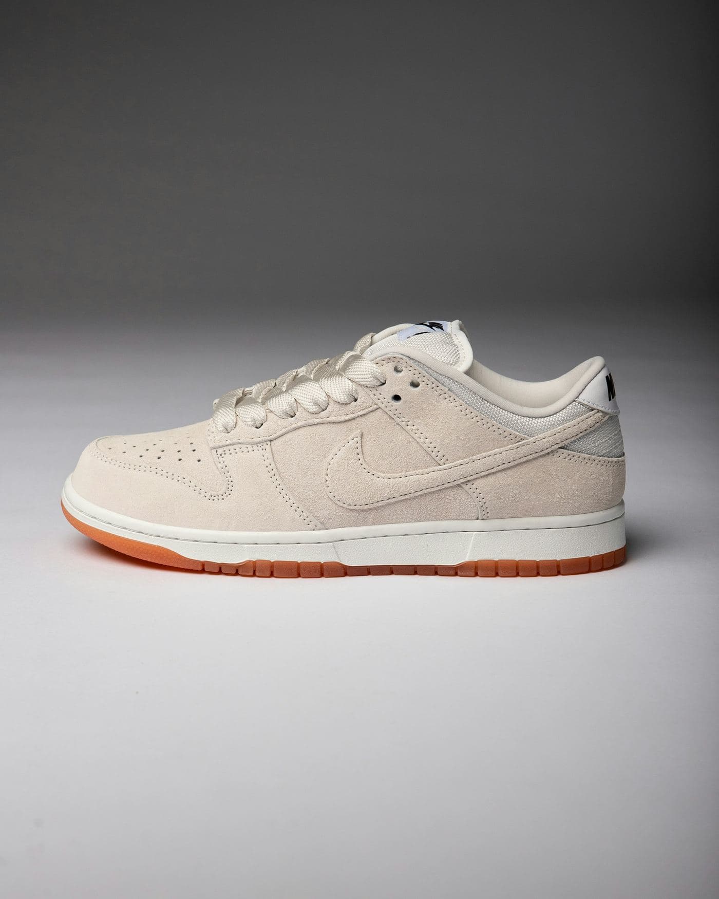 Nike SB Dunk Low Pale Ivory, alternate view